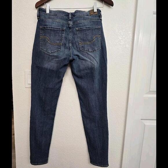 Levi's Signature Gold Jeans Women's 6 Mid-Rise Skinny 28.5" Inseam Distress - Picture 2 of 7